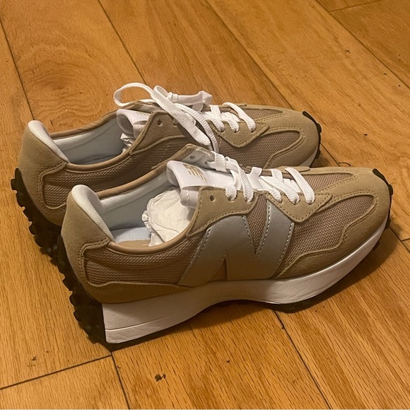 New Balance MS327ME1 Tan Metallic Silver - Picture 8 of 10